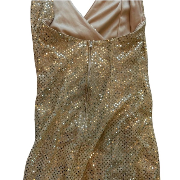 GOLD HALTER NECK EVENING DRESS - Picture 5 of 8